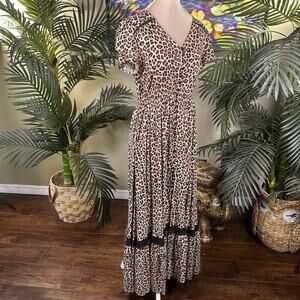 Caroline Morgan Women M Maxi Tiered lace piping cheetah Boho Animal